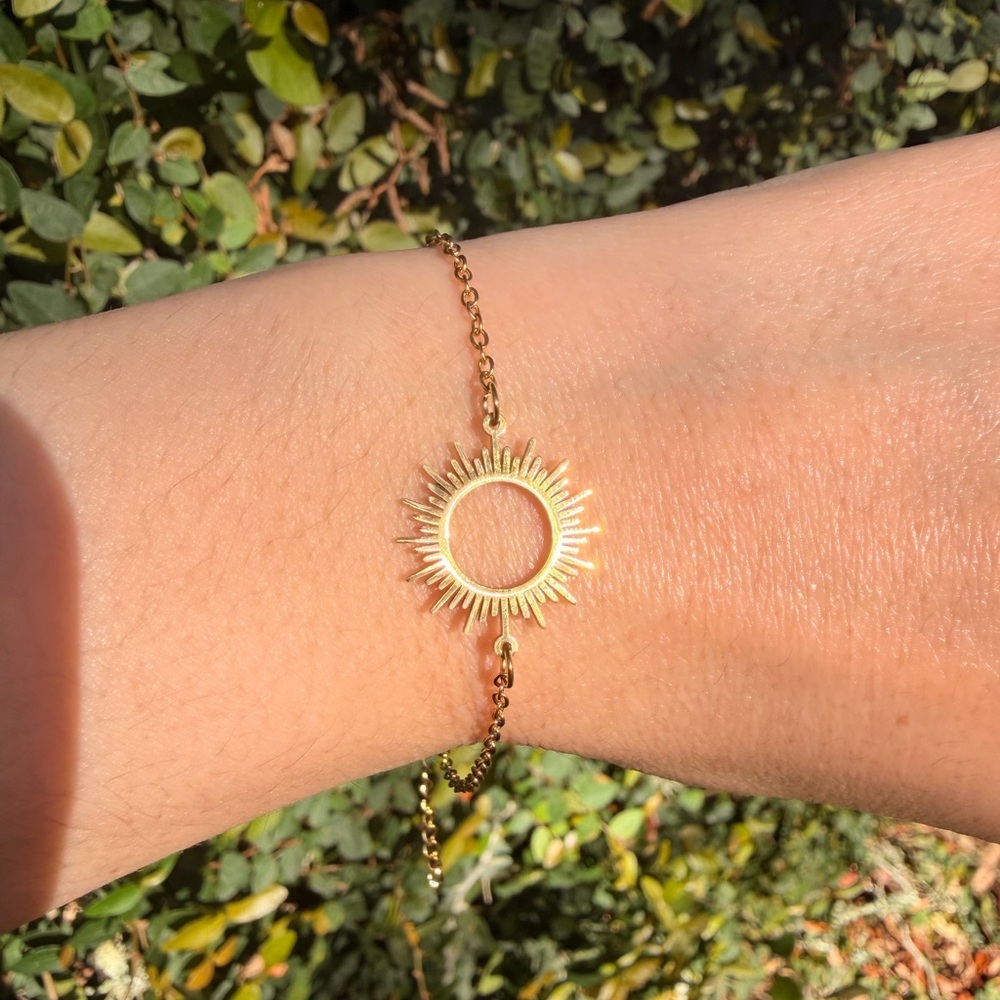 Sunshine Bracelet | Sun Waterproof Jewelry 18k Gold Plated Tarnish resistant - Picture 6 of 7